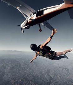 File:Skydive 1.jpg