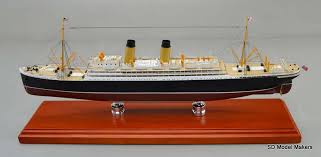File:Model steamship.jpg