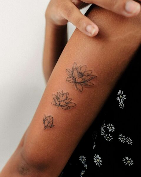 File:Blooming-lotus-flower-tatoo.jpeg
